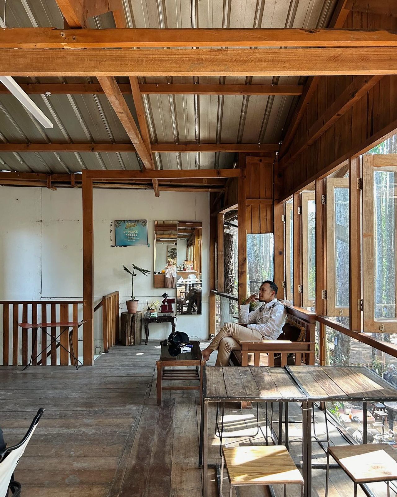 Coffee Shops on Ir Juanda Street: Rivalry Heats Up as Citimall Arrives